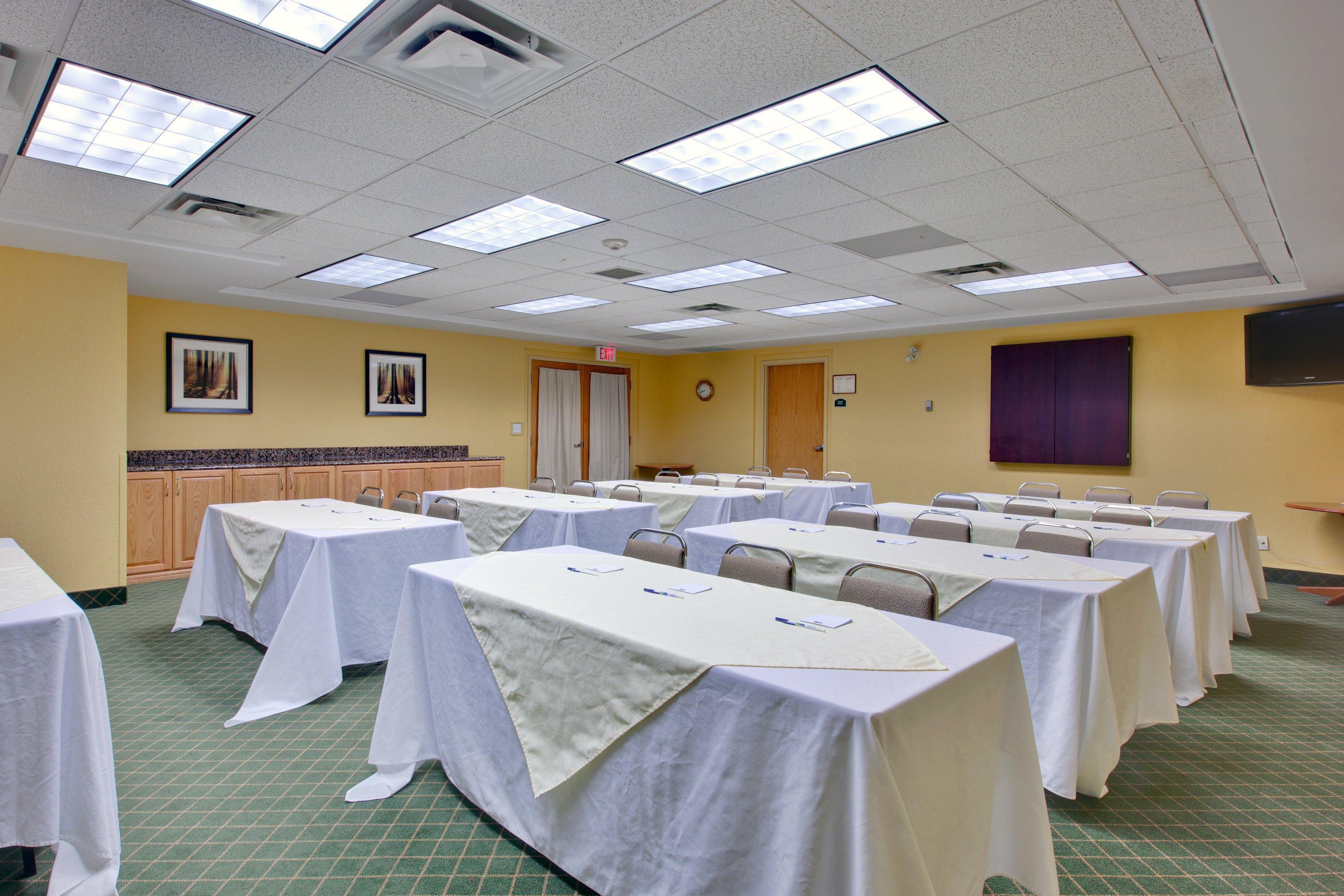 Holiday Inn Express Dryden By Ihg Ανέσεις φωτογραφία