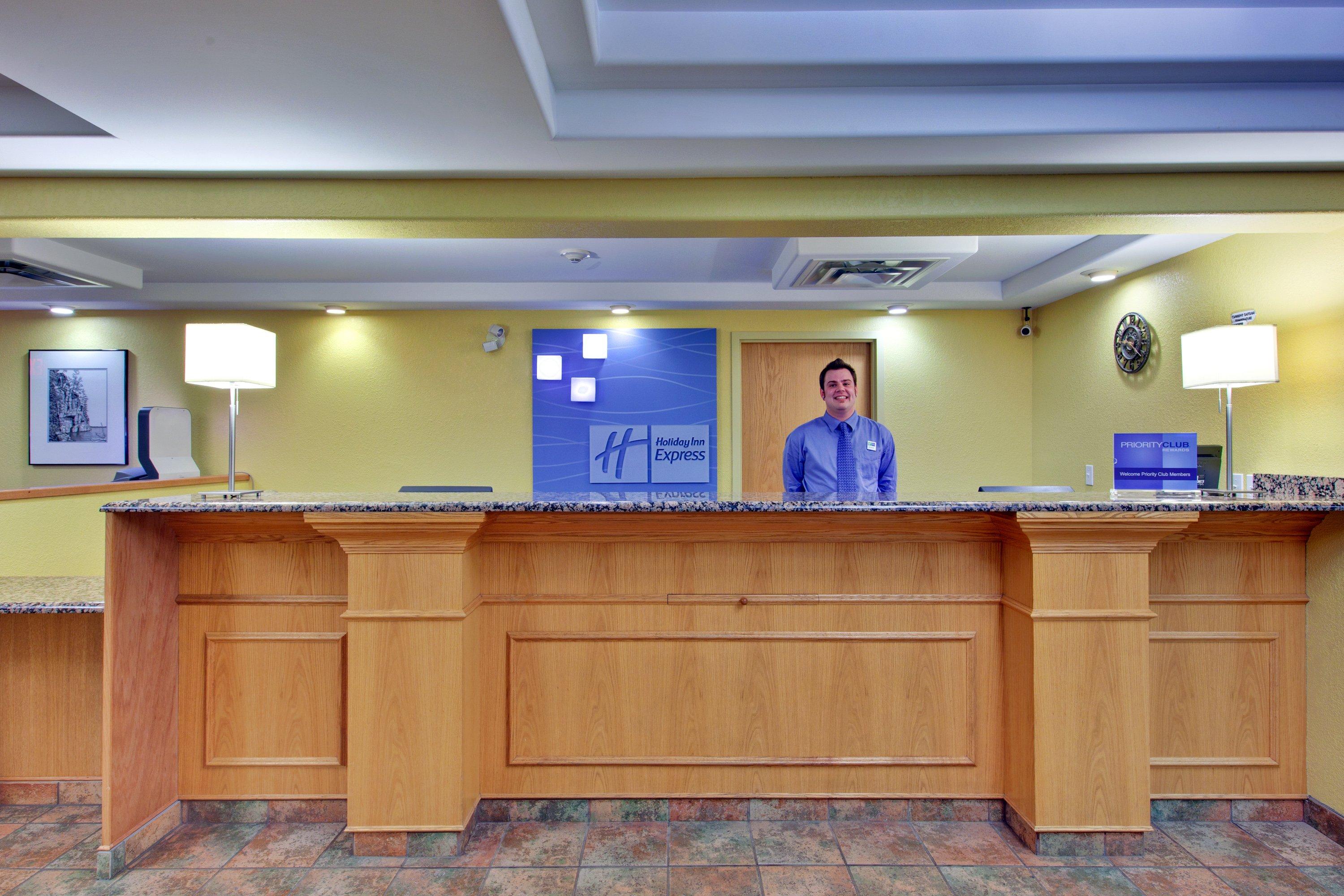 Holiday Inn Express Dryden By Ihg Εξωτερικό φωτογραφία